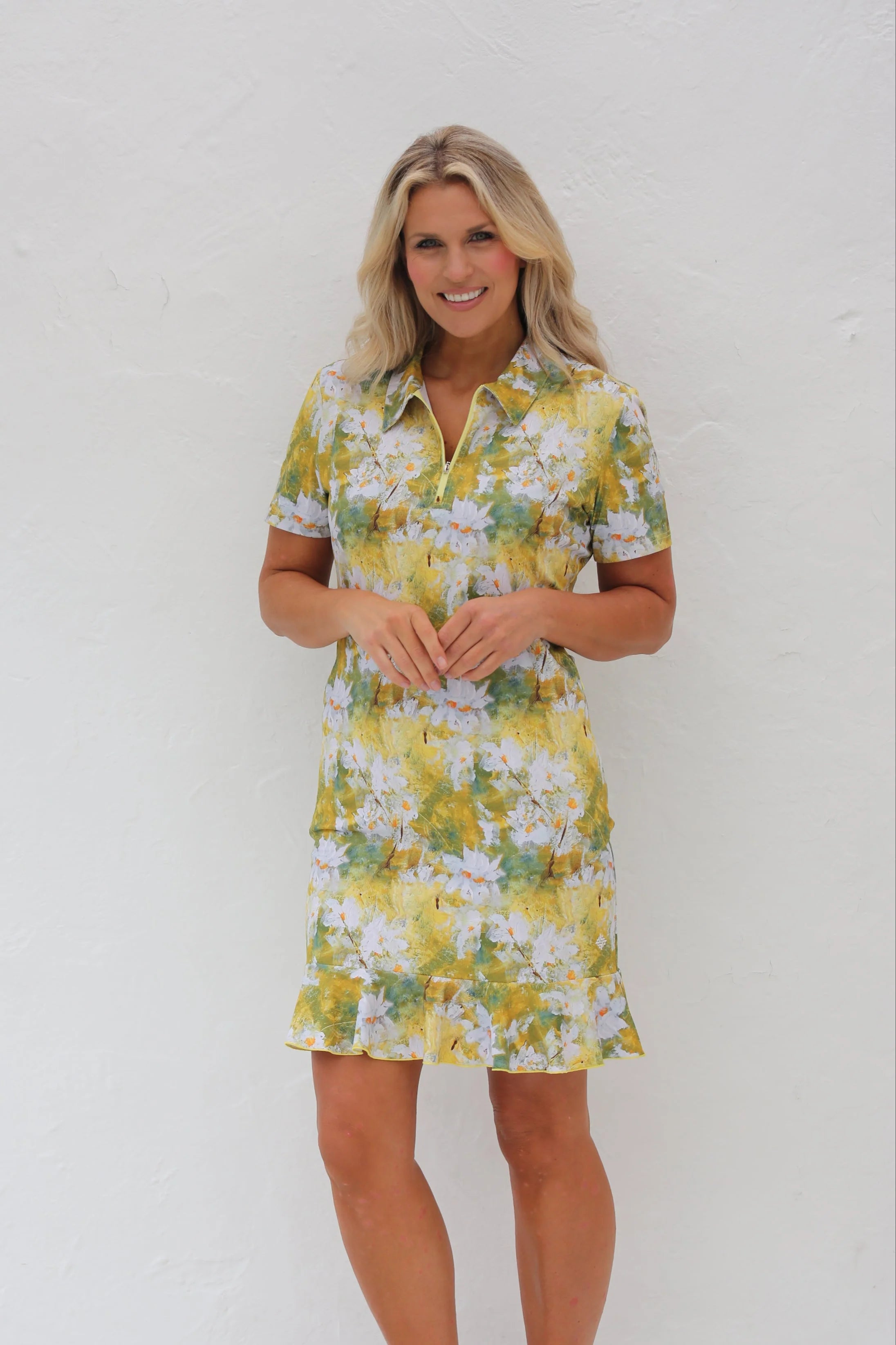 Famara Art short frill sleeved dress - Daisies