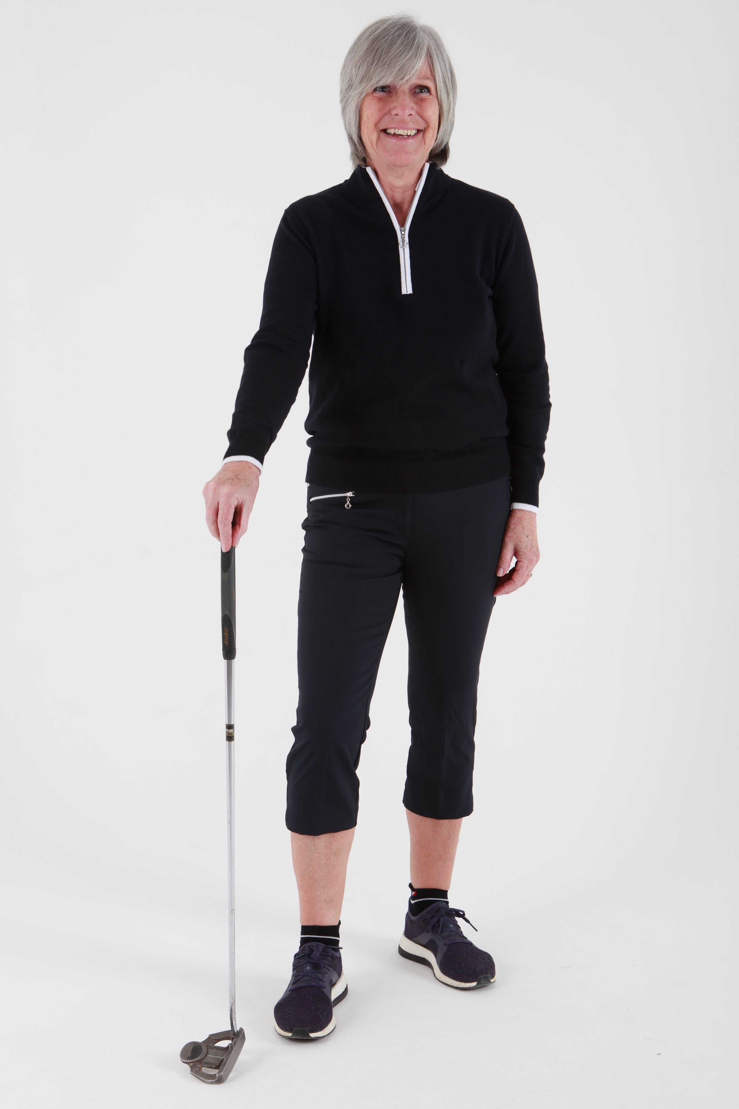 Navy Ladies Golfing Capri trousers are perfect for your ladies golfing wardrobe.    Matched with the JRB Ladies Golf shirts in various stunning designs and you will look amazing when out playing on the golf course.  When searching for golf clothes for women, these navy capri trouser are so popular especially for teams.