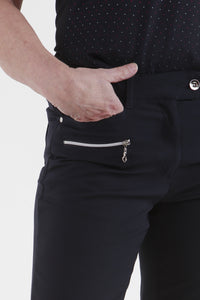 Navy City Shorts for lady golfers are the most popular shorts by far.  If you are looking for golf clothes for women then look at these fashionable, stylish light grey ladies golf shorts. Matched with the JRB Ladies Golf shirts in various stunning designs and you will look amazing when out playing your Daily Sports.