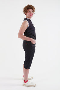 Navy City Shorts for lady golfers are the most popular shorts by far.  If you are looking for golf clothes for women then look at these fashionable, stylish light grey ladies golf shorts. Matched with the JRB Ladies Golf shirts in various stunning designs and you will look amazing when out playing your Daily Sports.