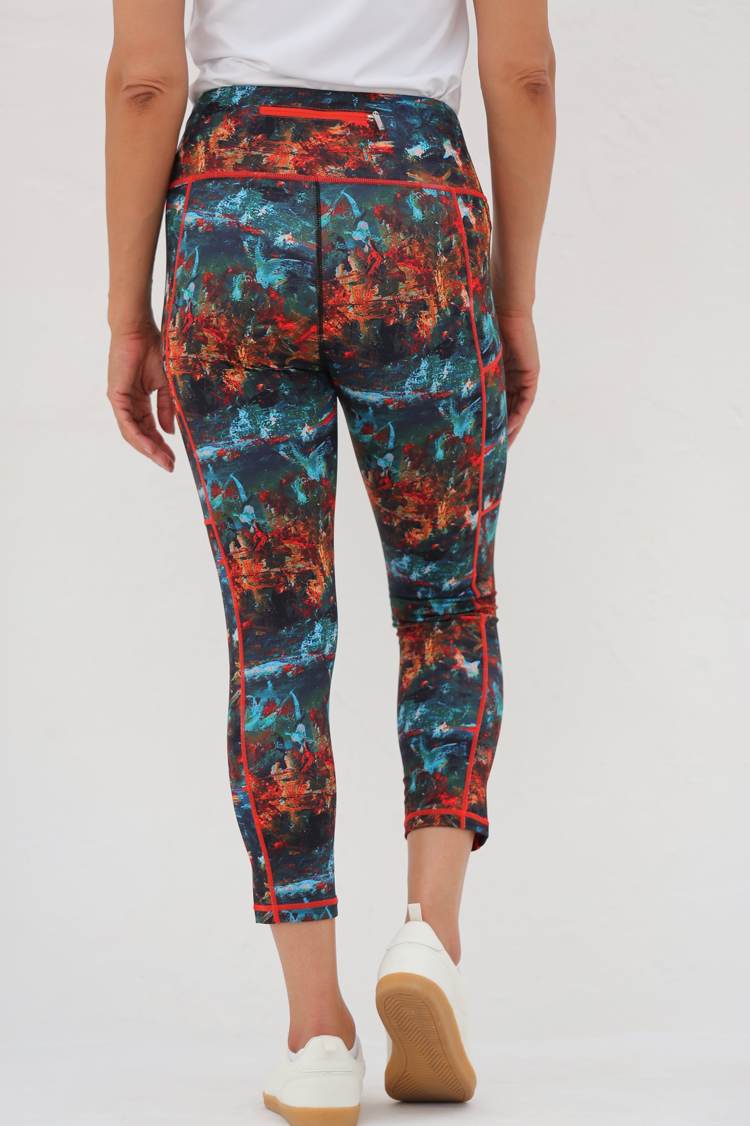 Famara Women's Capri Leggings  - Take Flight print