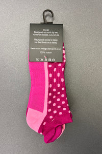 Suitably Sporty sports socks (single pair) - Pink spots