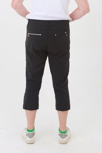 Black Ladies Golfing Capri trousers are perfect for your ladies golfing wardrobe.    Matched with the JRB Ladies Golf shirts in various stunning designs and you will look amazing when out playing on the golf course.  When searching for golf clothes for women, these black capri trouser are so popular especially for teams.